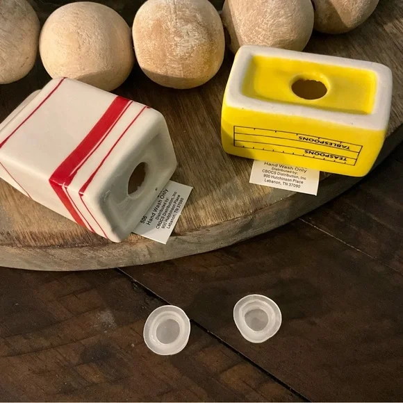 NWT Butter & Milk S&P Shakers Salt and Pepper Collectible Set Ceramic S&P Food - Picture 4 of 6